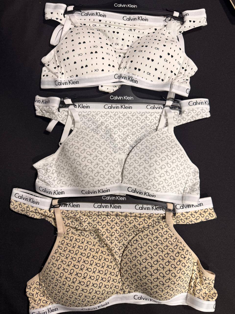 Conjunto CK Monograma Nude
